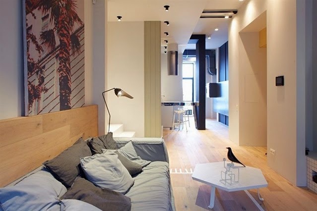 ilia estudio interiorismo: Apartamento con diseño interior contemporáneo