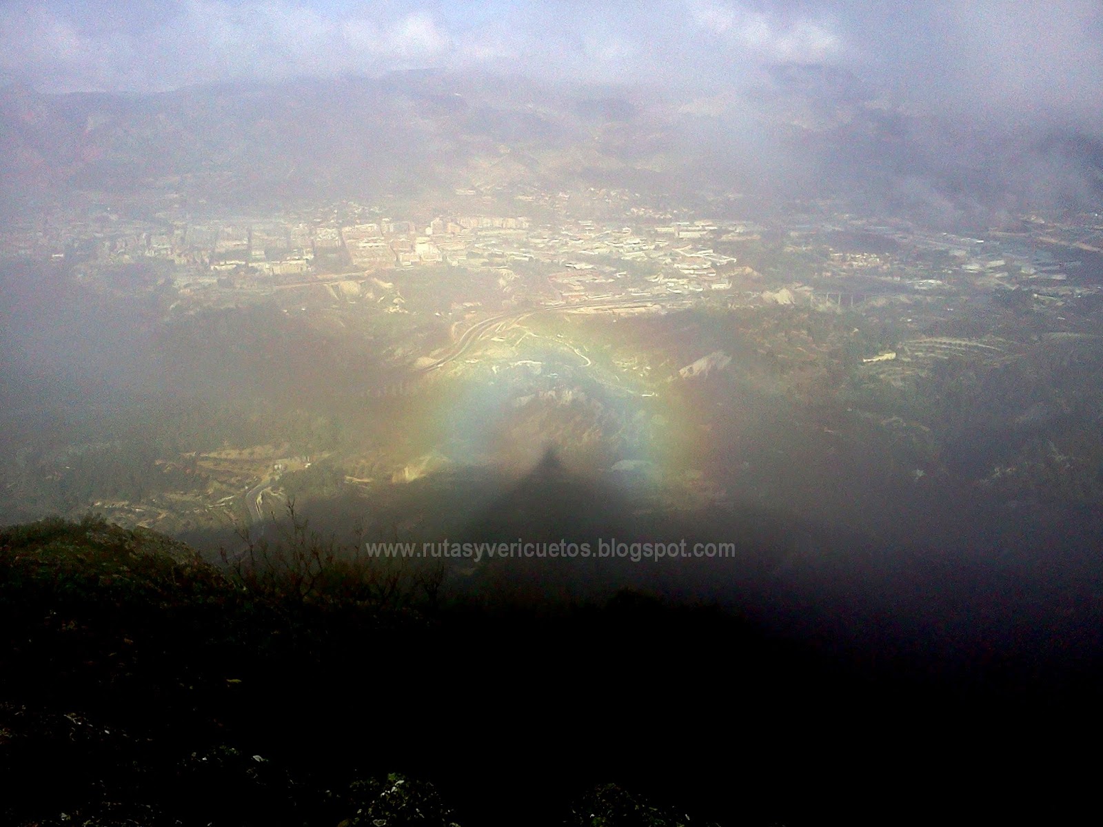 RUTAS Y VERICUETOS LA SERRETA