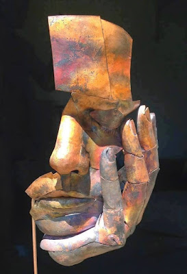 Cứ yêu đi, và sống