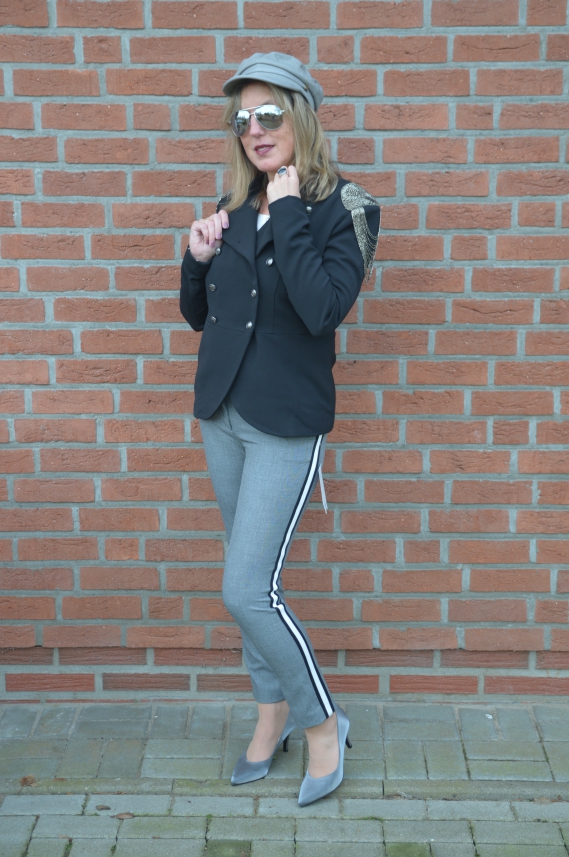 Trend 2018 Hose mit Seitenstreifen Zara Hose mit seitlichem Streifen