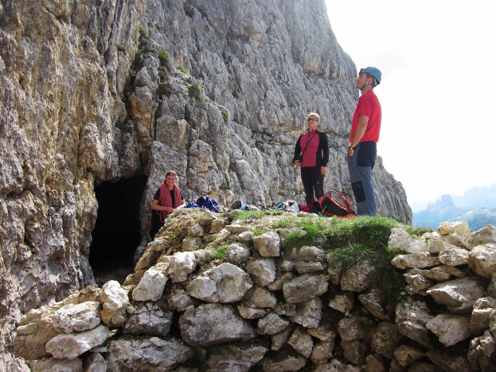 TRINI Y SALVA Vía "del Buco" al Piccolo Lagazuoi Con Javier y Carmen