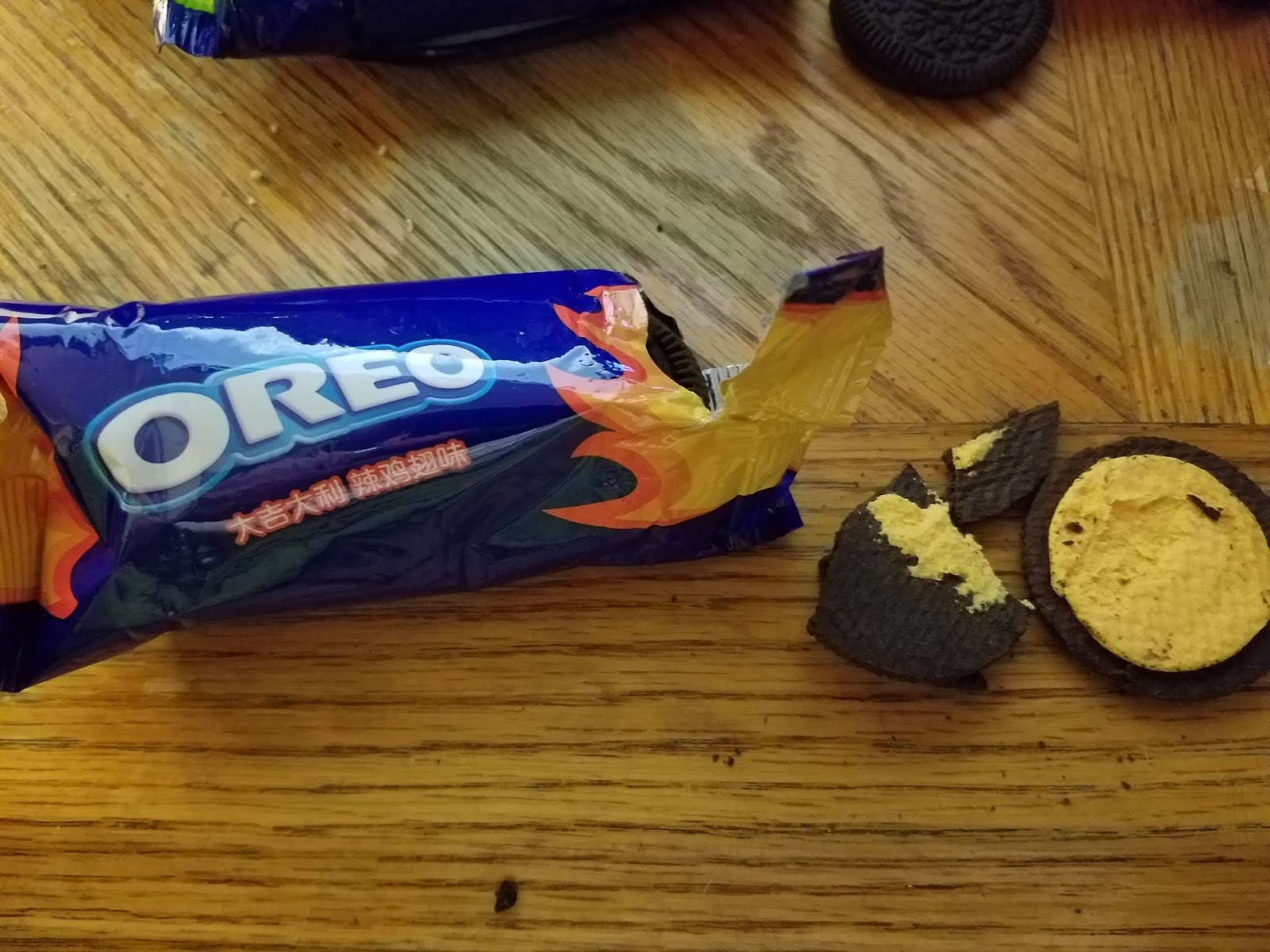 Taste Test Buffalo Hot Wing Oreos & Wasabi Oreos Preesi Food Whore