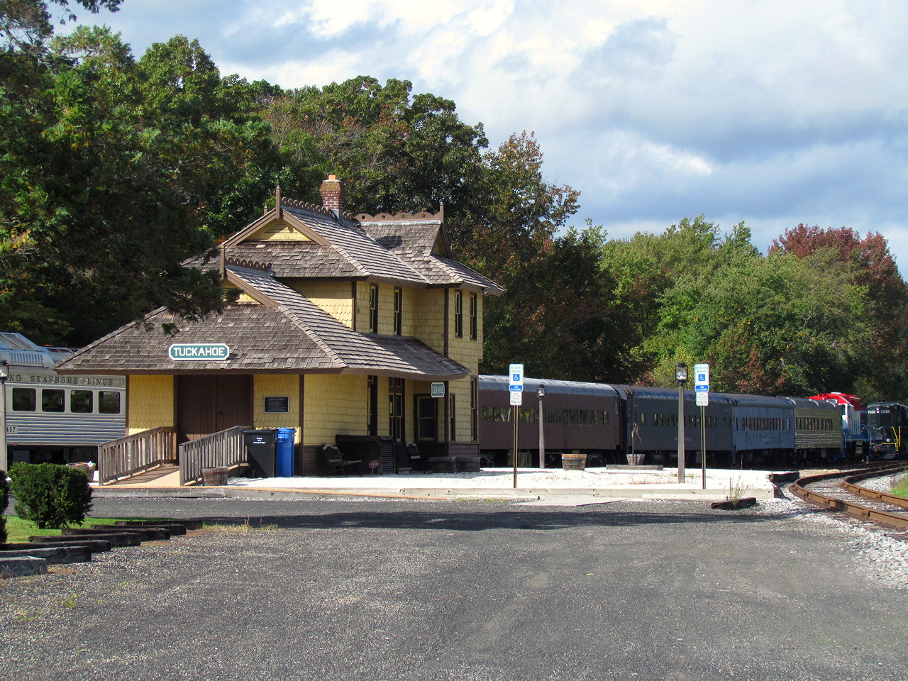 Jersey Mike's Rail Adventures 161020 PHOTOS TUCKAHOE and VINE