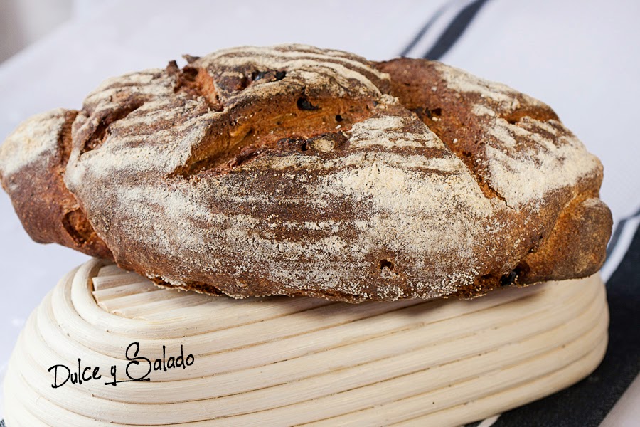Pan de Centeno con Masa Madre de Centeno Nueces y Uvas pasas