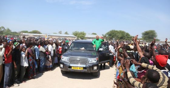 Lowassa Apokelewa Kwa Kishindo Mkoani Simiyu, Apata Wadhamini 5,000