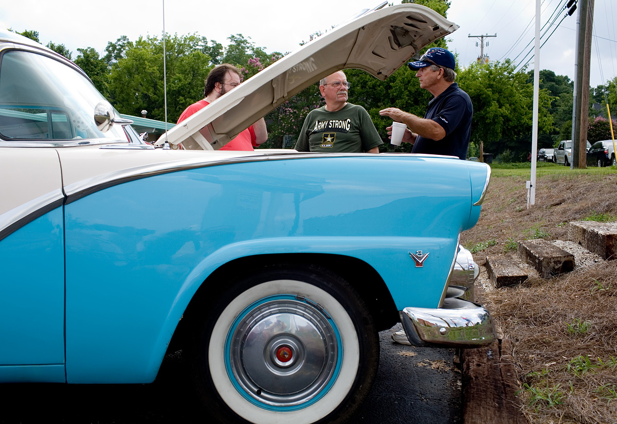 Final Vision old cars, old people, equals cool stuff