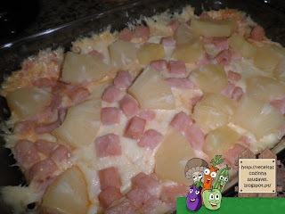 Pizza de Queijo, Ananás e Fiambre