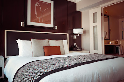 How to Avoid Bed Bugs in Hotels While Traveling