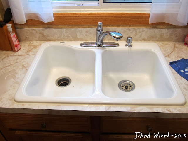 make an old sink look new with caulk