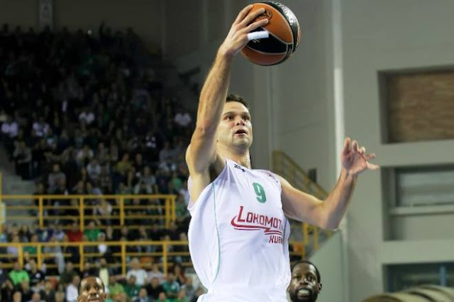 Έγινε... πράσινος ο Καλνιέτις!