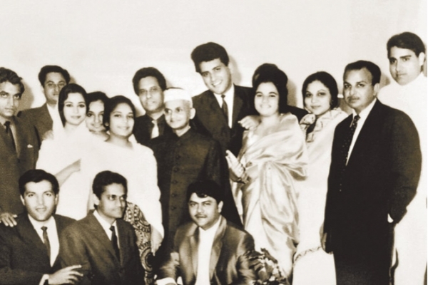 Golden Era of Bollywood: HAPPY BIRTHDAY MANOJ KUMAR