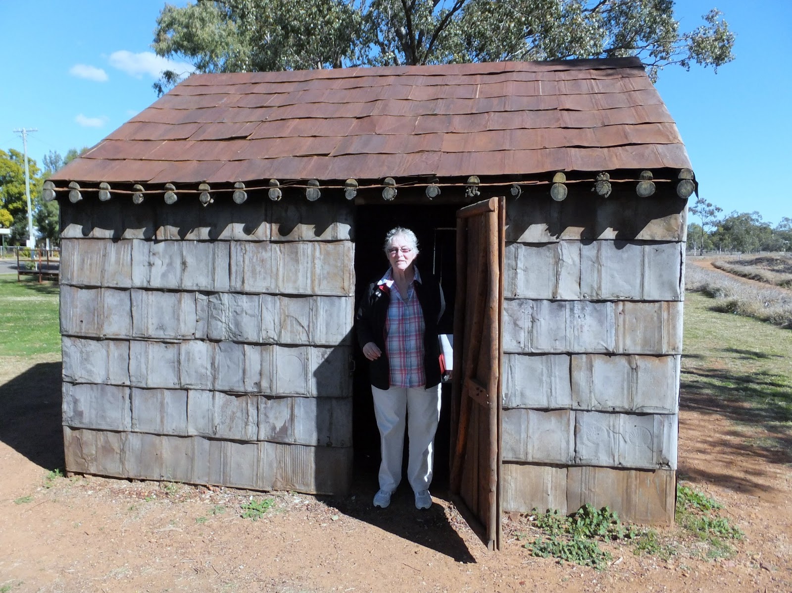 "THE LEYLAND SISTERS" MORVEN POPULATION 250