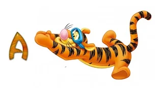 Abecedario de Tiger de Winnie the Pooh Buceando.