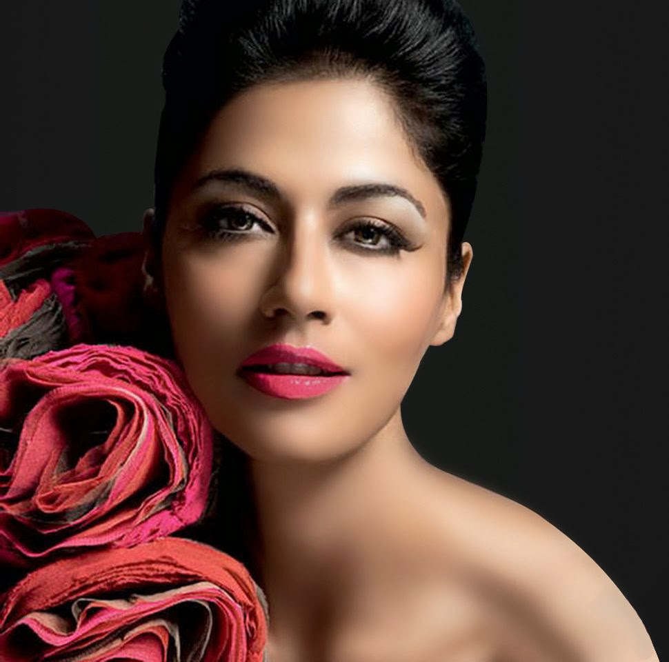 Indian popular Actress Chitrangada Singh Stills New Picture for