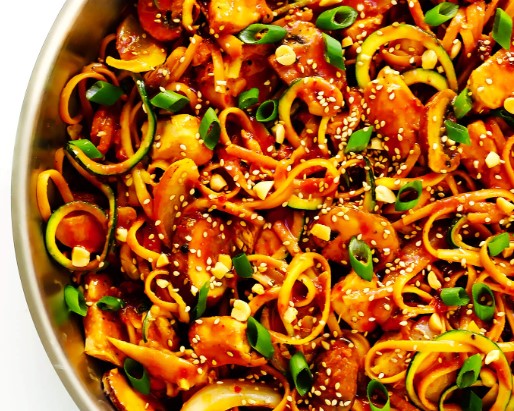 KUNG PAO CHICKEN NOODLE STIR-FRY