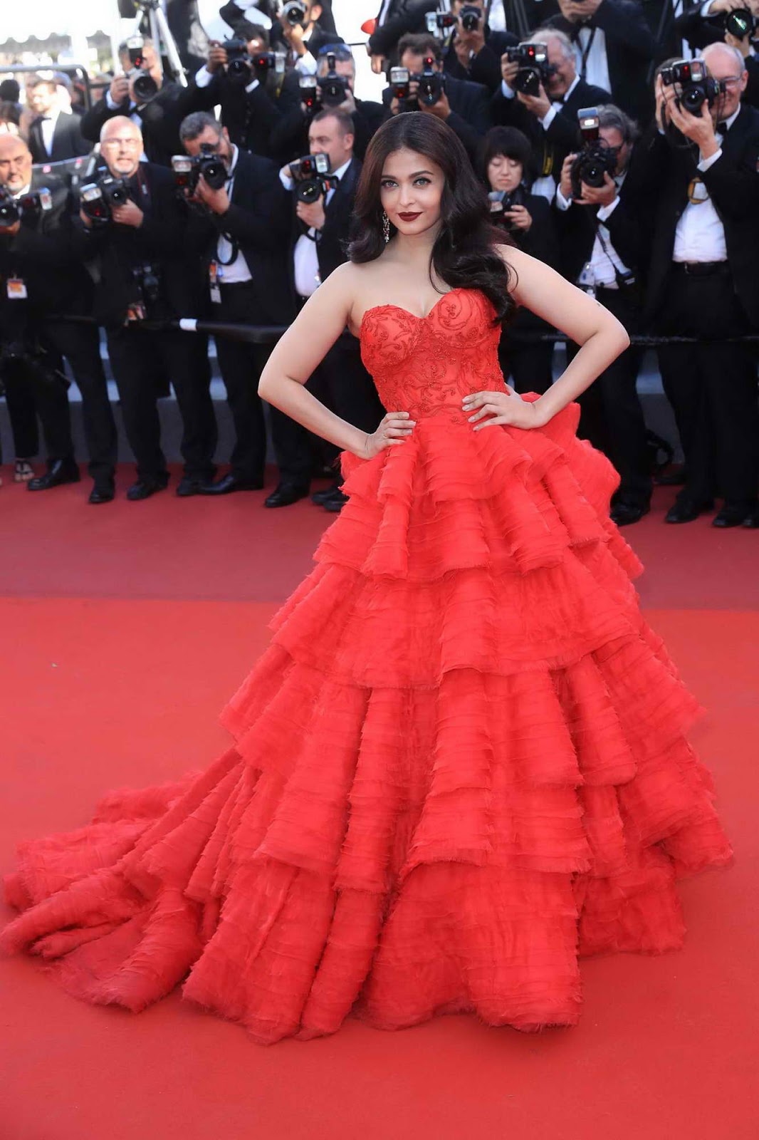 Aishwarya Rai Bachchan Looks Ravishing in a Ralph & Russo Red Gown At '120 Beats Per Minute (120 Battements Par Minute)' Premiere During The 70th Cannes Film Festival 2017