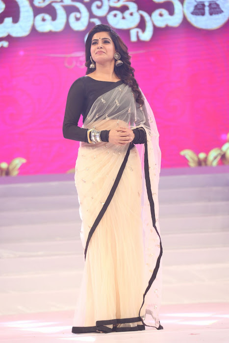 Samantha Ruth Prabhu photos from Brahmostsavam Audio Launch 15