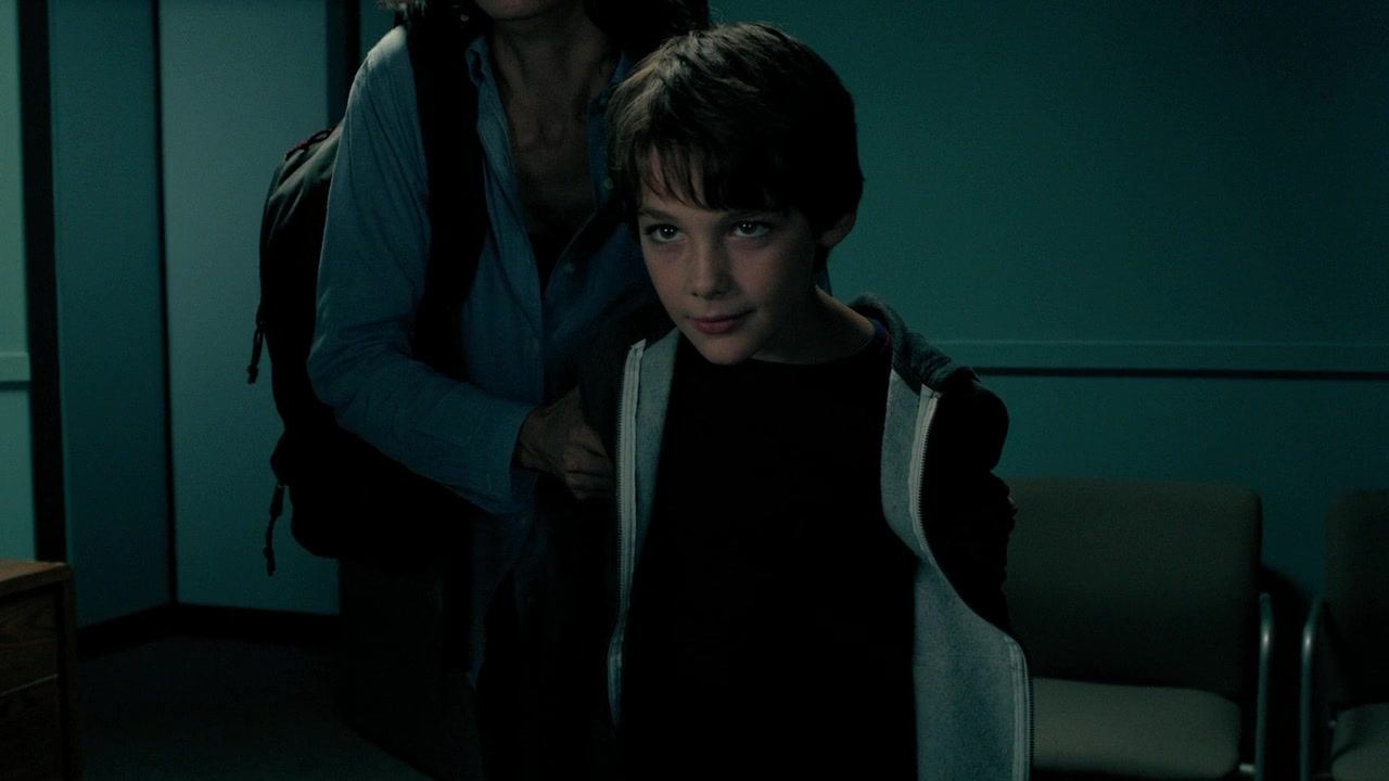 Sandrine holt the returned. The return of me 1. доктор кто кадры из сериала. Les revenants сериал. мэри элизабет уинстэд сериалы.