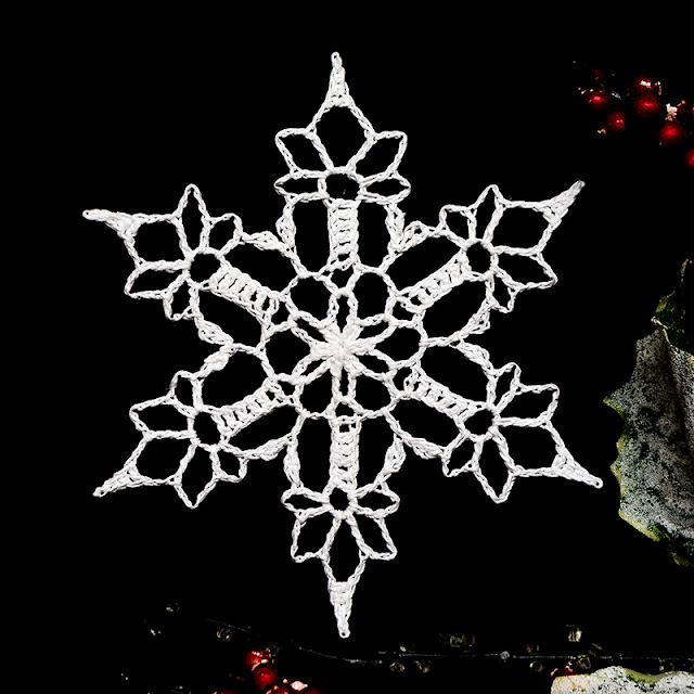 crochetreasures, 2018 CAL, 100 Free Crochet Snowflakes Patterns, Free YouTube Video Tutorials