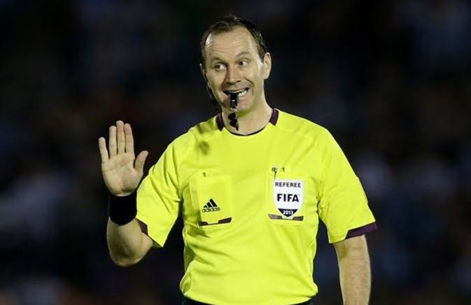 Incredibili errori dell'arbitro Eriksson in Arsenal-Milan