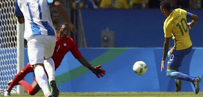 Neymar scored fastest goal in Olympic history as Brazil thrashed Honduras 6-0 to reach final in Rio