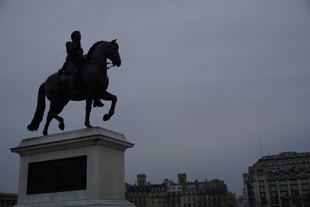 アンリ４世の騎馬像