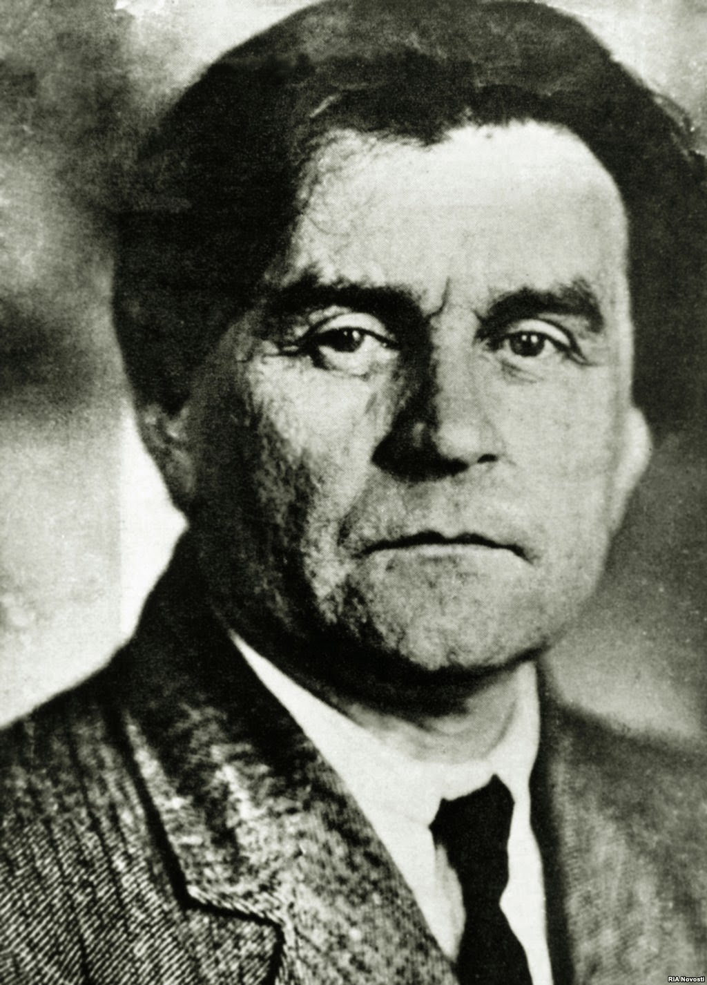kazimir malevich biography