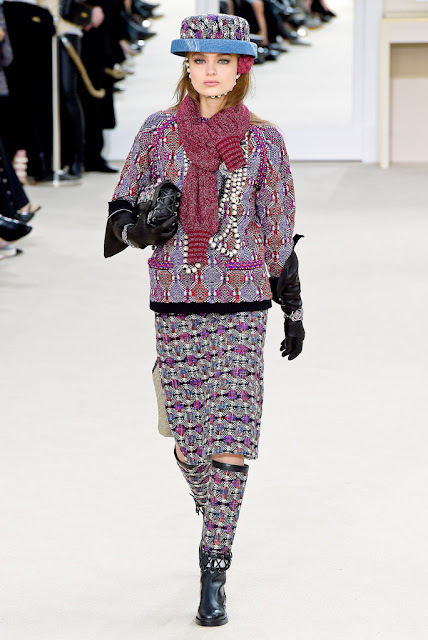 En Vogue!: Chanel RTW Fall 2016