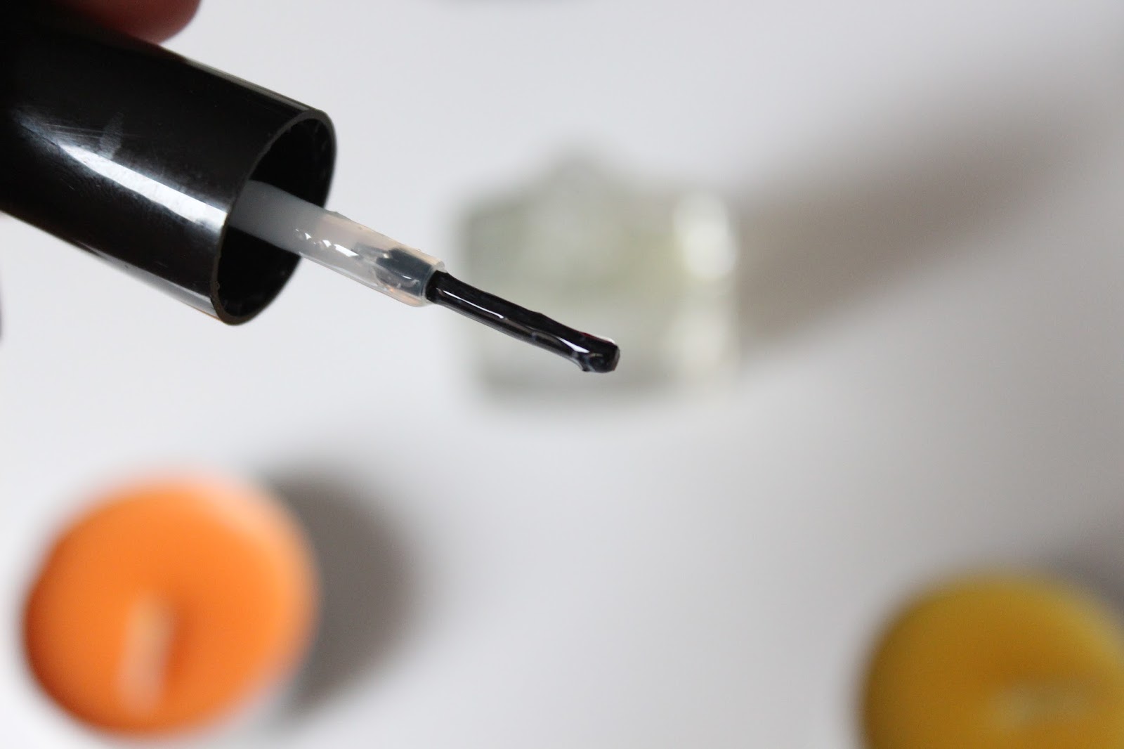 Duygu Taş Kalyon Tırnak ve Tırnak Eti Peelingi