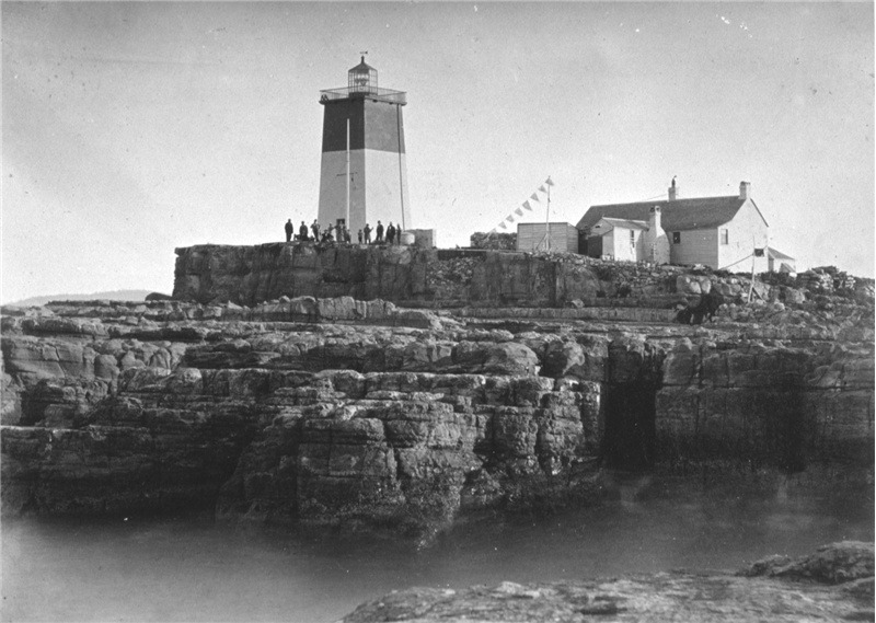 On The Convict Trail Iron Pot Lighthouse