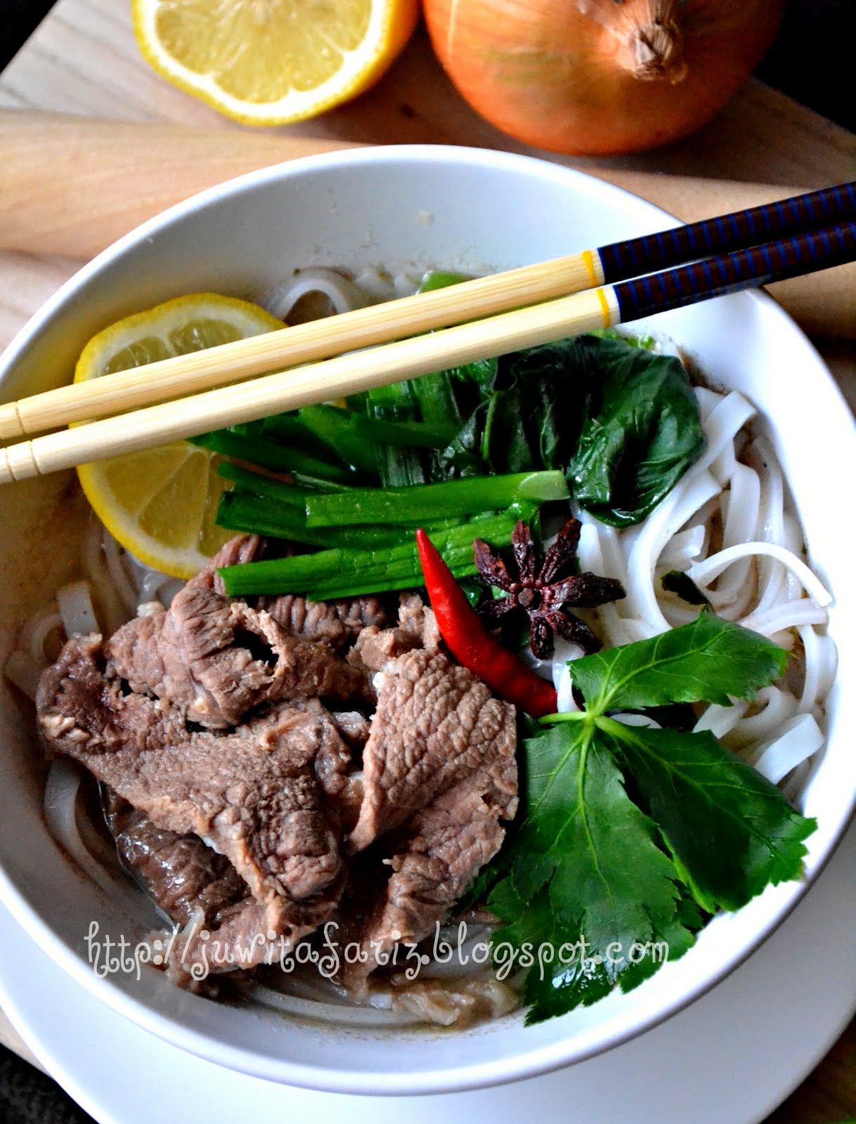 Juwita Fariz and Family: Vietnamese Beef Noodle/ Mee 
