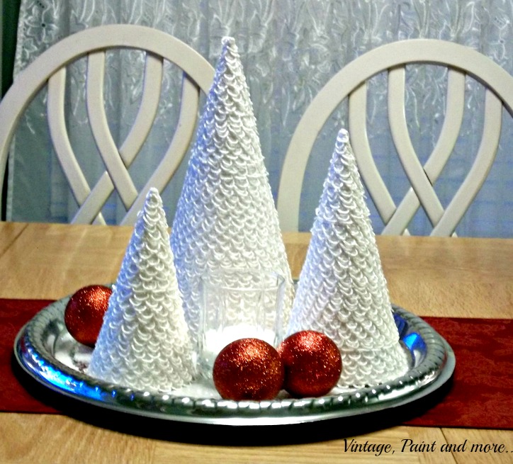Vintage, Paint and more... Christmas centerpiece made with lace trees and Dollar store tray