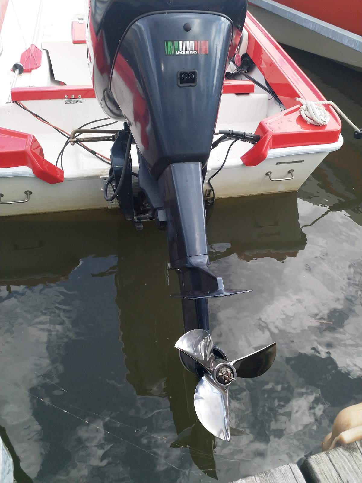 Selva Tuning Installing Hill Marine Signature overhub cleaver propeller