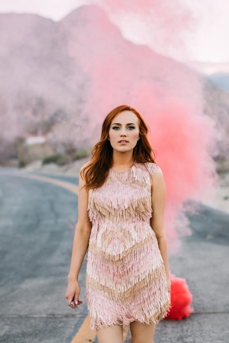 Country Music News International Magazine And Radio Show 04 01