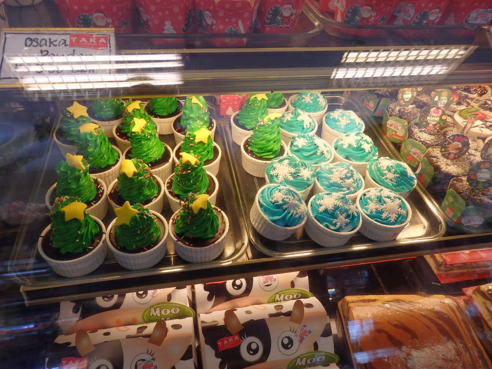 Painted Lips Taka Cake House