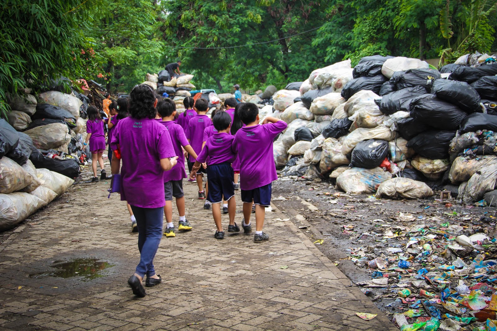 TheTravelingTeacher School Dump Field Trip