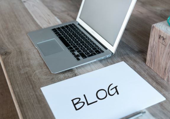 Sukses menulis di blogger Sukses menulis di blogger