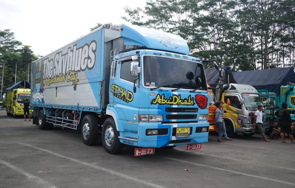  Gambar Truk Trailer Modifikasi Info Mobil Truck