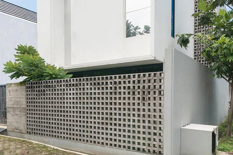 inspirasi penggunaan loster beton untuk pagar