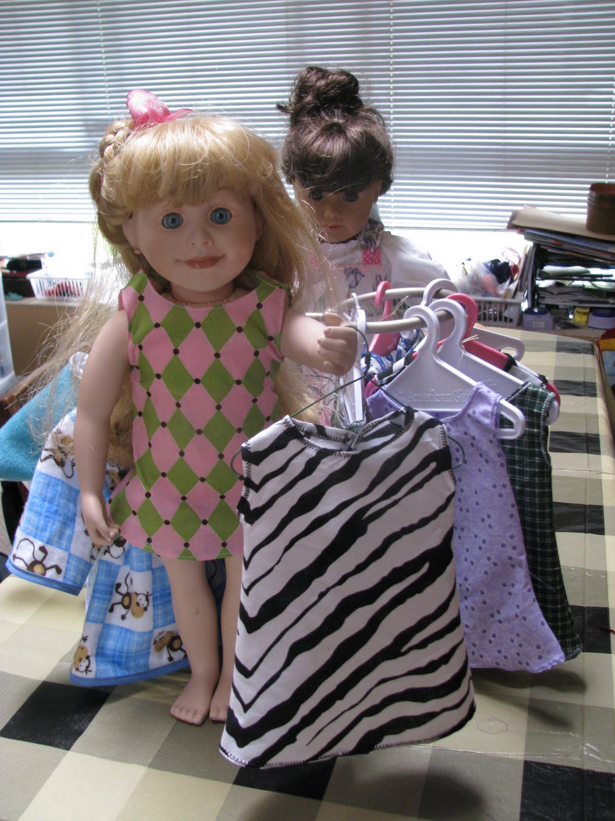 Karen Mom of Three's Craft Blog Another great doll clothes storage