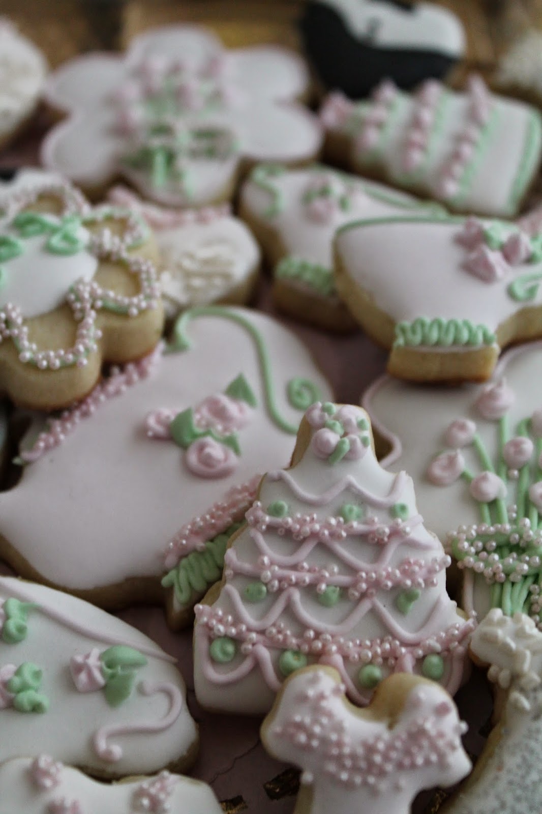 Tea party bridal shower mini cookies / Galletas de despedida de soltera de  fiesta de Te — The Cookie Couture