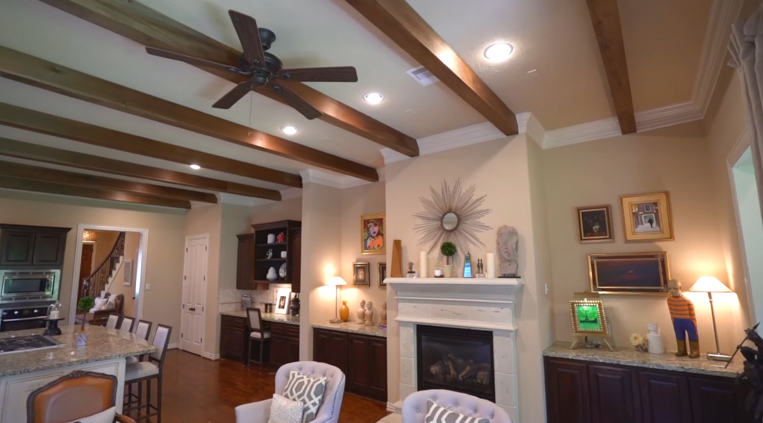 15 Photos vs. Tour 419 Oxford St, Houston Home Interior Design