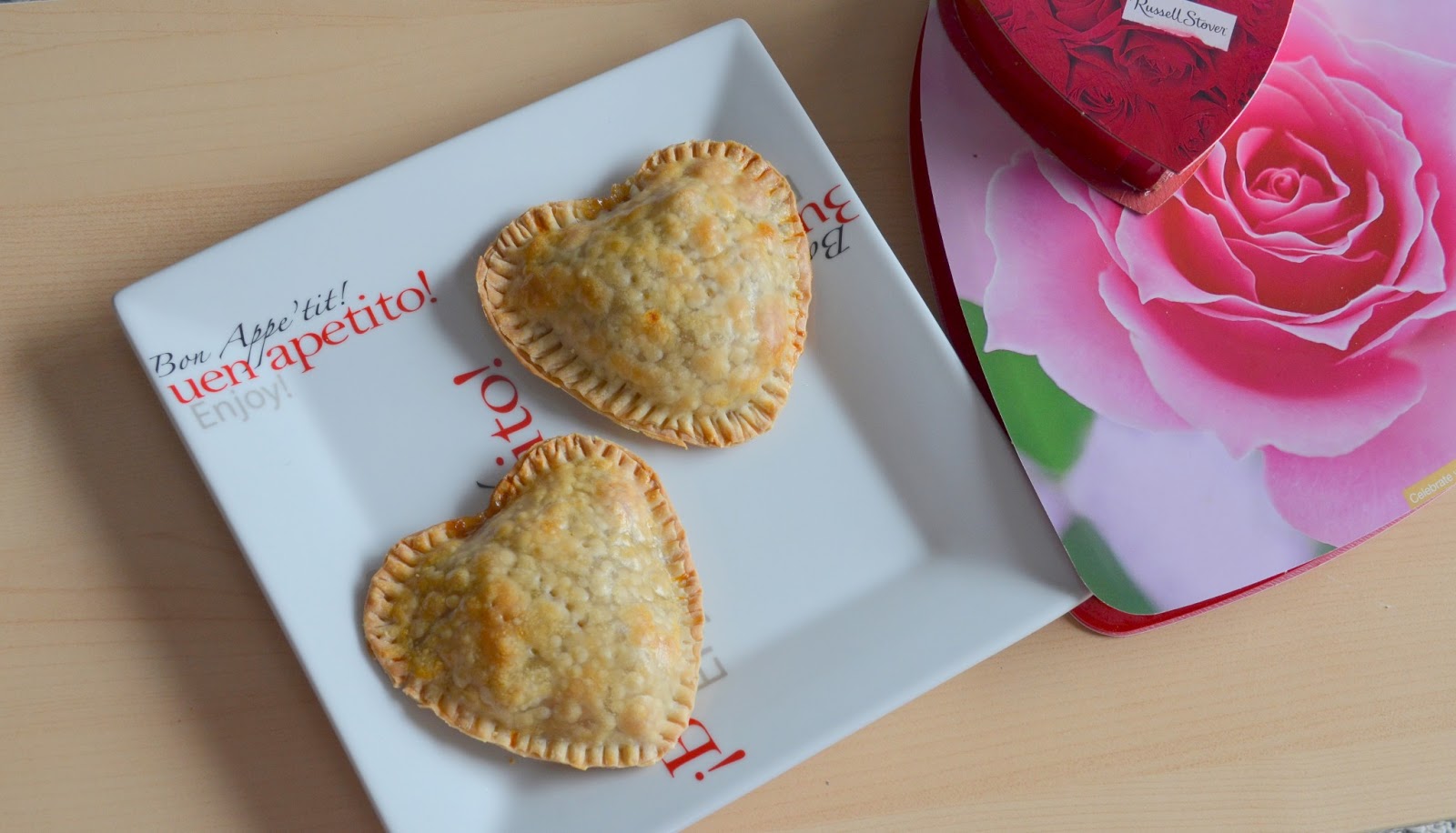 Sumi's Kitchen Mini Heart Shaped Apple Pies