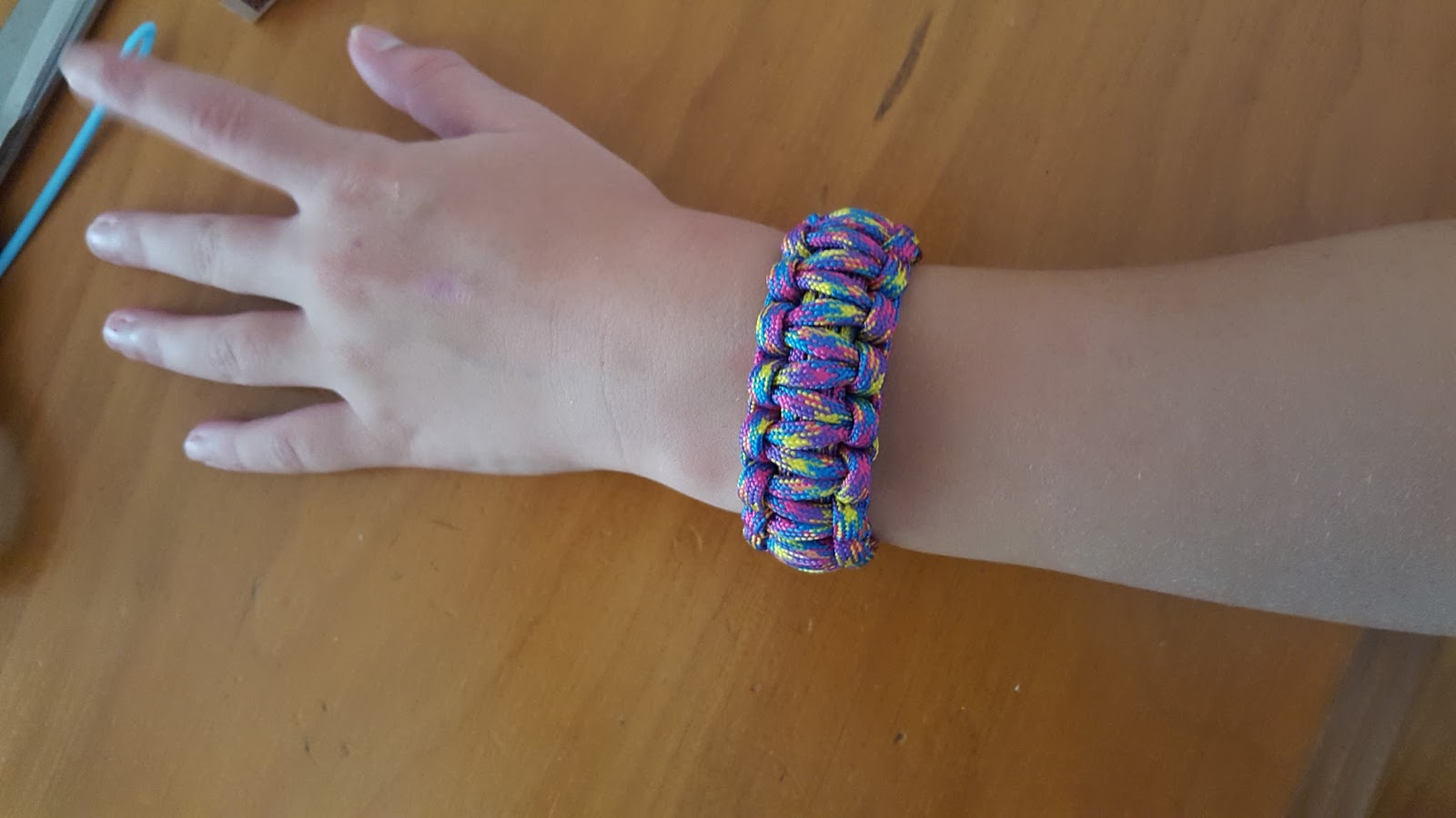 Craft SJ Inspired Parachute Cord Bracelet