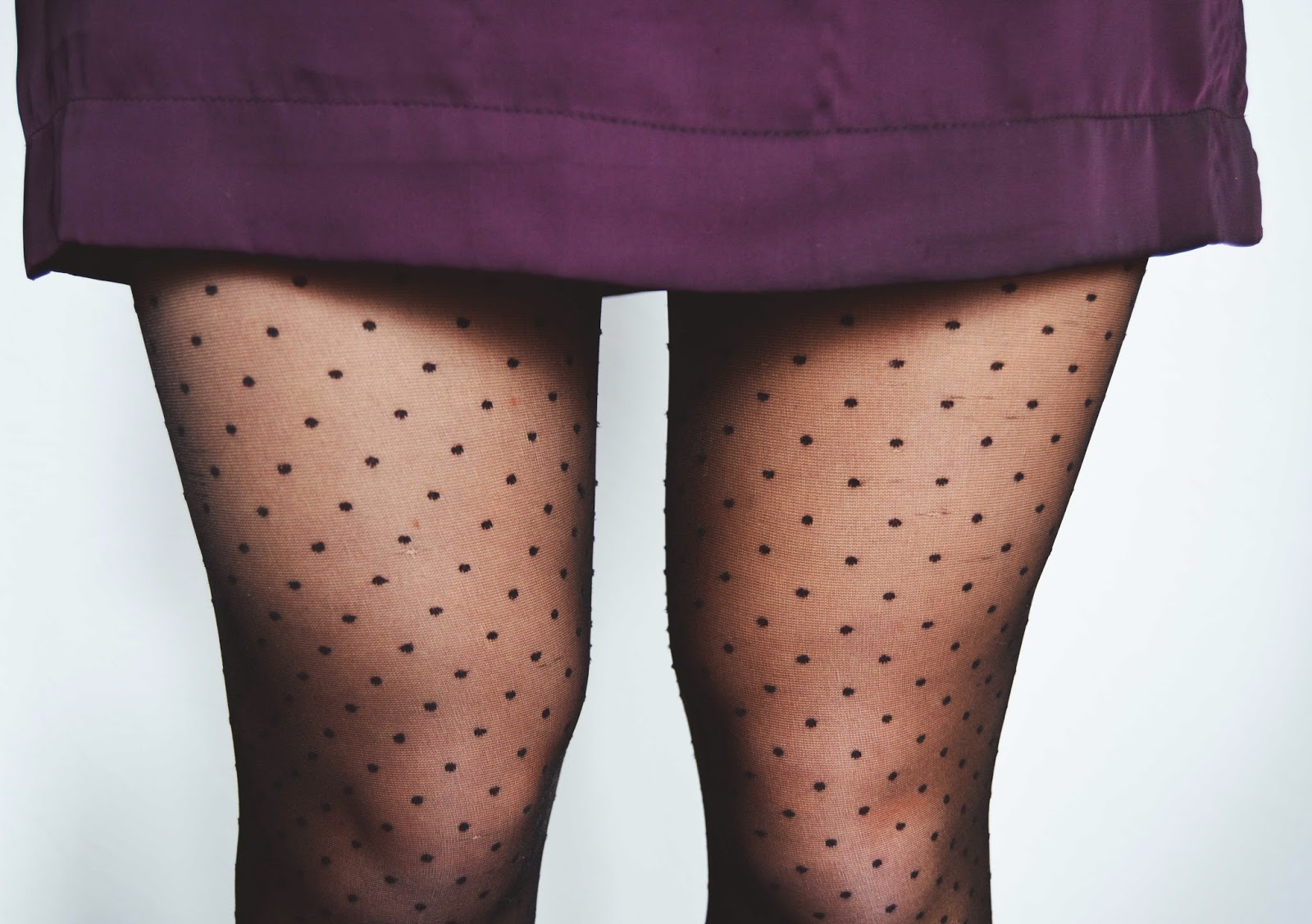 How to Get Your Dress to Not Stick to Your Tights - Fashionmylegs : The  tights and hosiery blog
