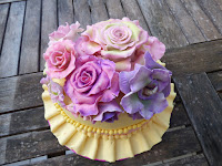 flower fondant cake