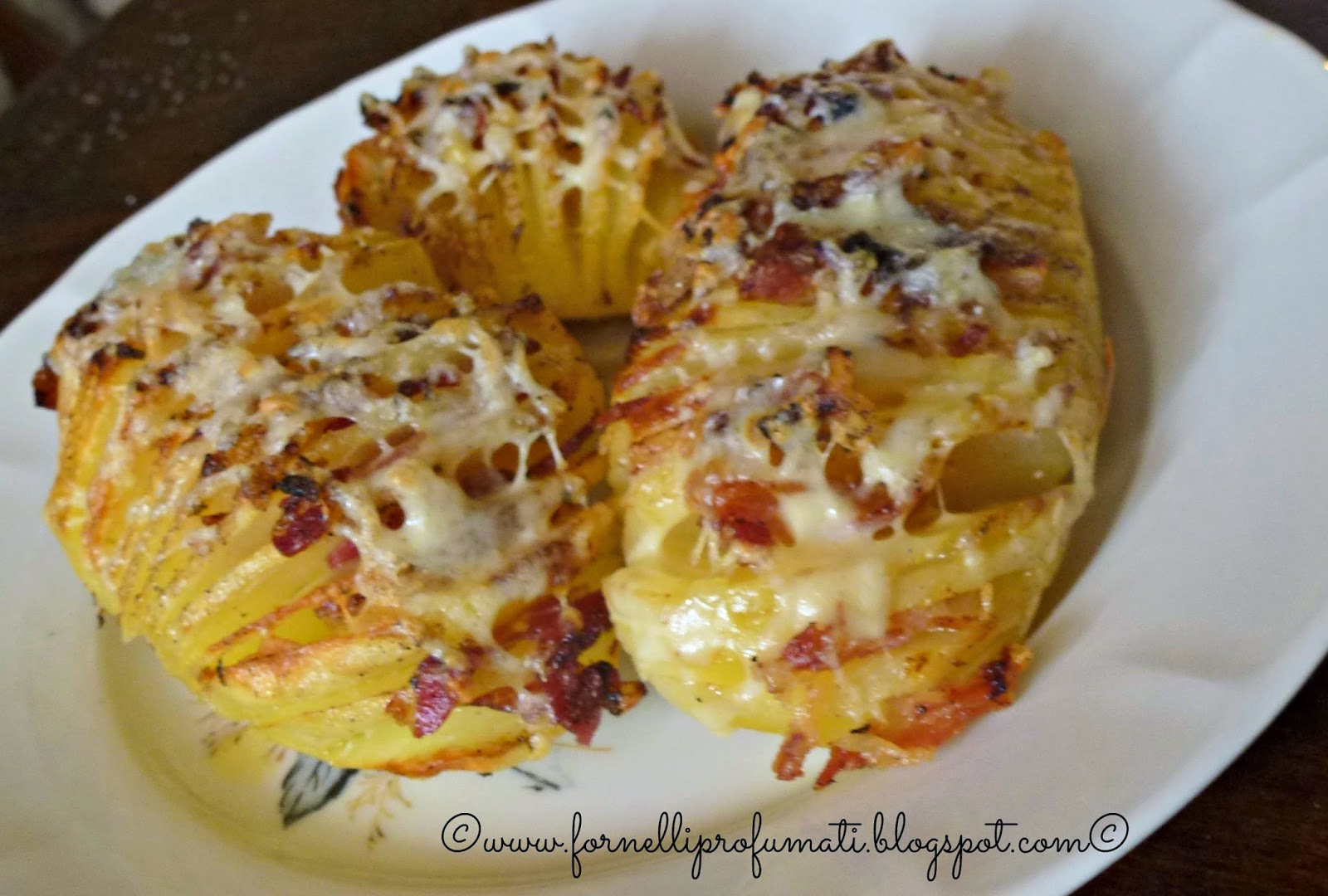 patate hasselback per the recipe-tionist di ottobre.