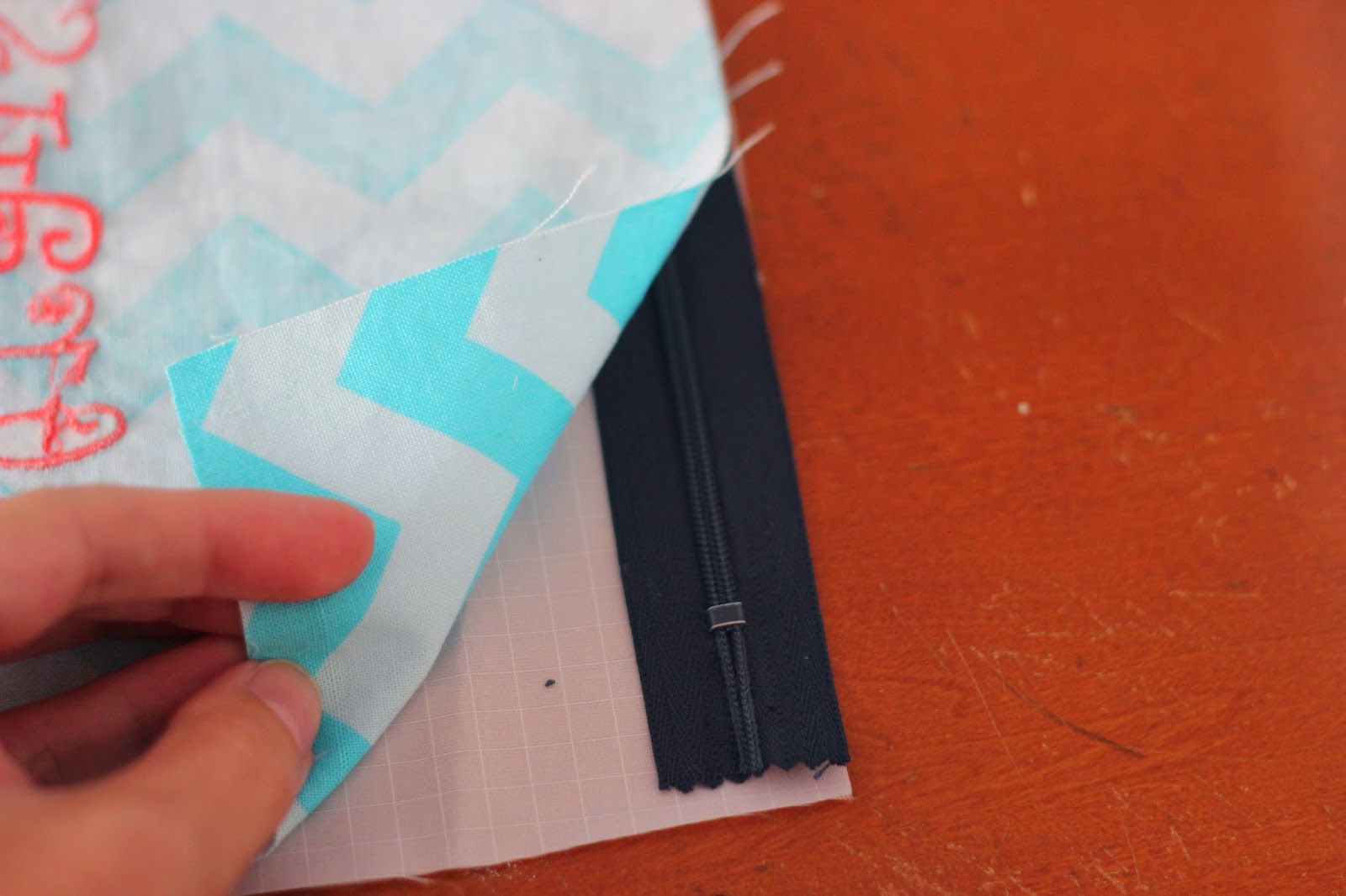 Grits & Giggles Zippered Snack Bag {Tutorial}