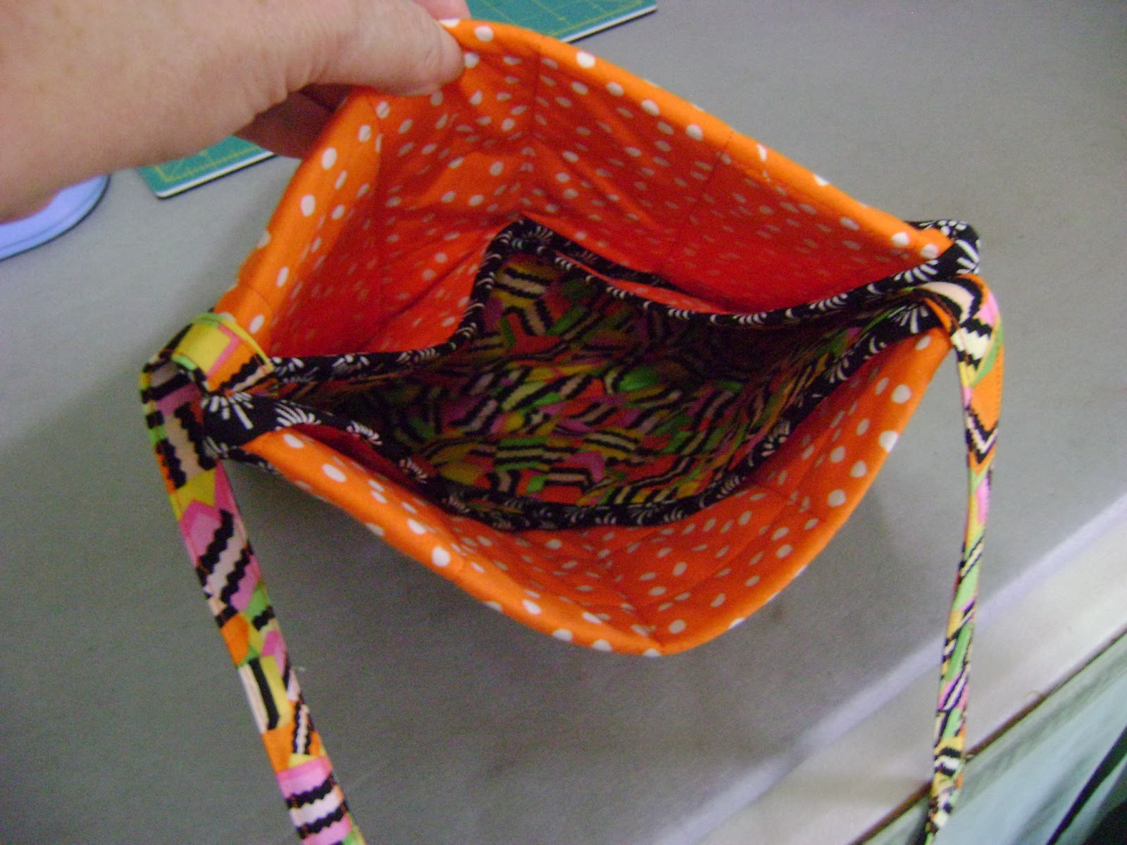 life, quilts and a cat too: envelope purse tutorial