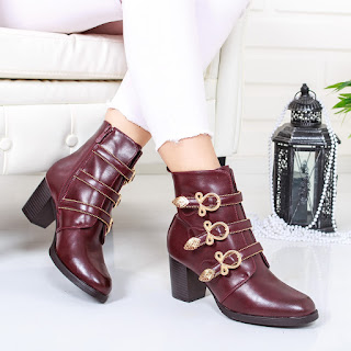 Botine Coplery visinii cu catarame Botine Coplery visinii cu catarame